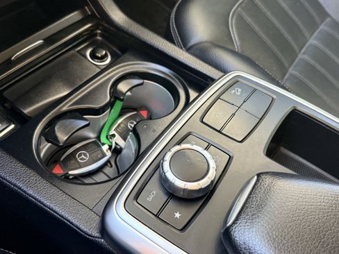 Used 2015 Mercedes-Benz GL 450 4MATIC image 33