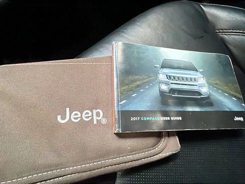 Used 2017 Jeep Compass Limited AWD/4WD image 21