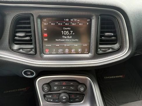 Used 2016 Dodge Challenger R/T Scat Pack w/ Leather Interior Group RWD image 28