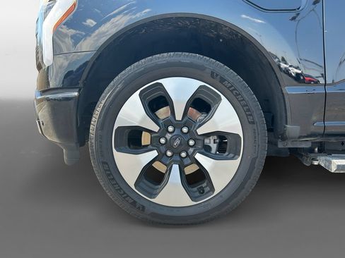 Used 2025 Ford F150 Lightning Platinum AWD/4WD image 12