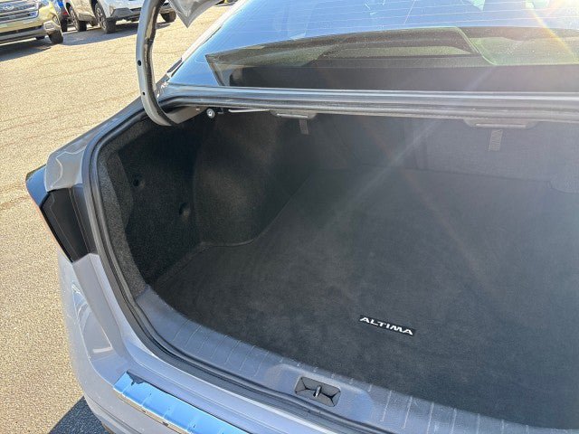 Used 2023 Nissan Altima 2.5 SR FWD image 51