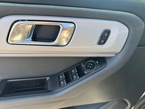 New 2026 Ford Explorer Active image 17