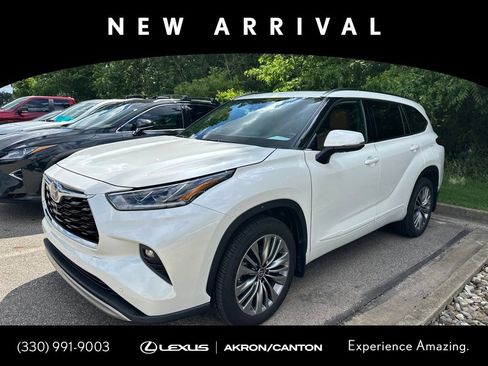 Used 2020 Toyota Highlander Platinum AWD/4WD image 1
