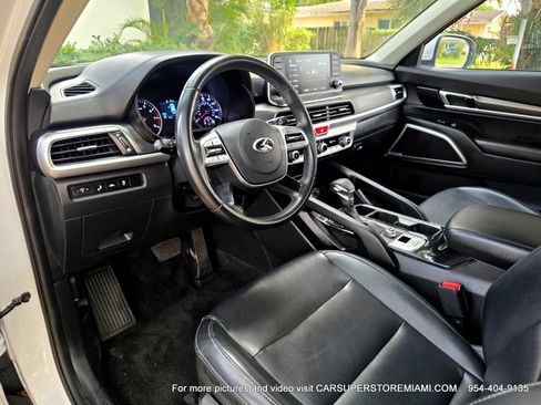 Used 2021 Kia Telluride LX FWD image 2