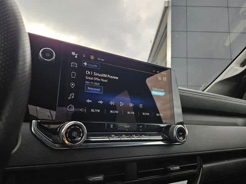 Used 2023 Chevrolet Colorado W/T image 28