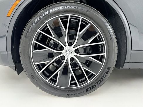 New 2026 Porsche Macan Electric image 35