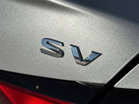 Used 2022 Nissan Altima 2.5 SV w/ SV Premium Package image 12