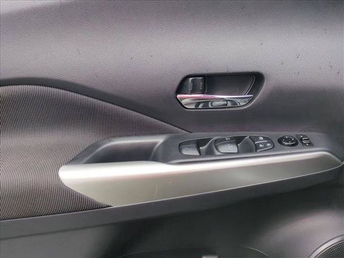 Used 2020 Nissan Kicks SV FWD image 11