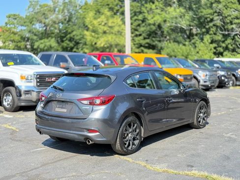 Used 2018 MAZDA MAZDA3 Grand Touring FWD image 7