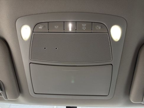 Used 2018 Nissan Murano S image 19