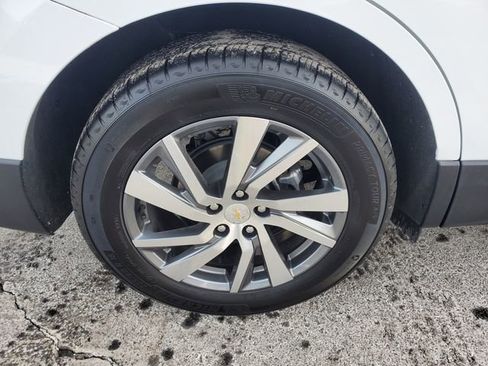 Certified 2024 Chevrolet Equinox LT w/ LPO, Floor Liner Package image 9