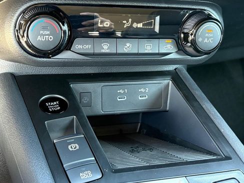 New 2026 Nissan Kicks SV image 13