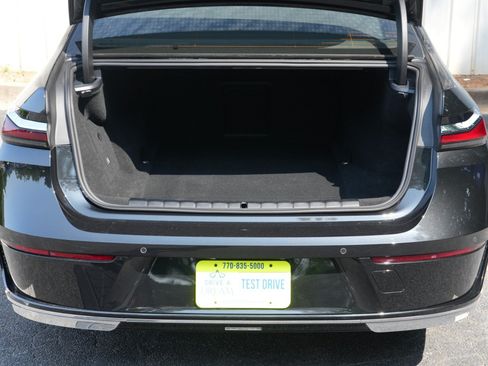 Used 2025 BMW i7 xDrive60 w/ Executive Package AWD/4WD image 10