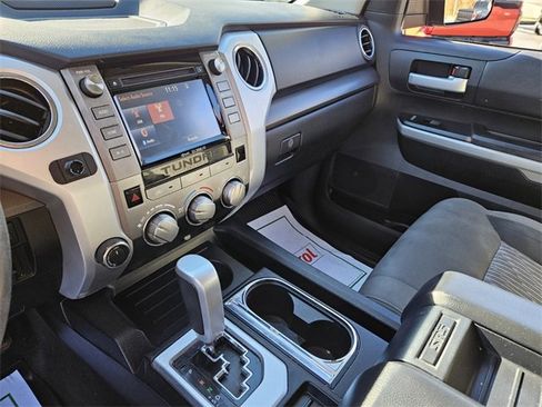 Used 2018 Toyota Tundra SR5 image 21