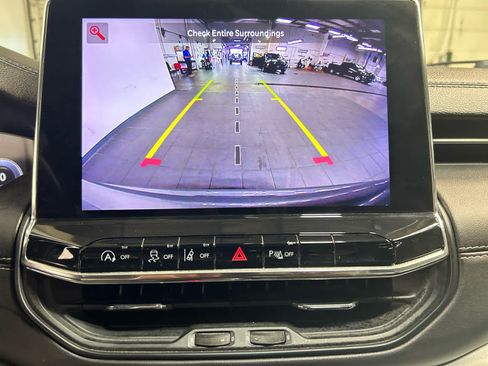 Used 2022 Jeep Compass High Altitude AWD/4WD image 5