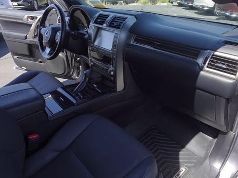 Used 2021 Lexus GX 460 Premium w/ Premium Package AWD/4WD image 11