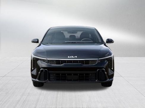 New 2025 Kia K4 GT-Line Turbo image 2