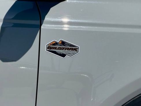 Certified 2024 Ford Bronco Wildtrak AWD/4WD image 6