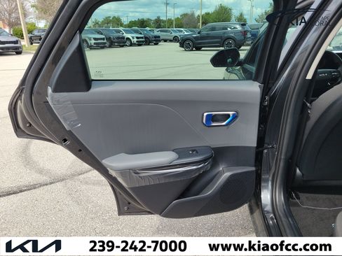 New 2025 Kia K4 LXS image 13