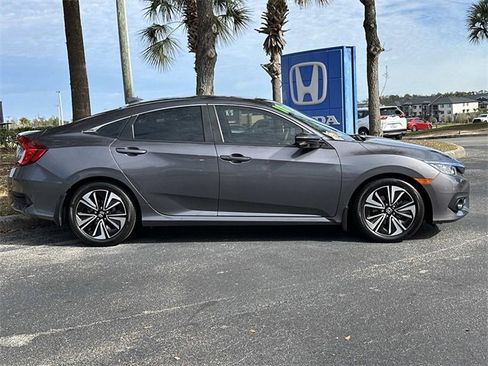 Used 2018 Honda Civic EX-L image 2