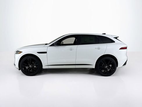 Used 2025 Jaguar F-PACE R-Dynamic S image 2