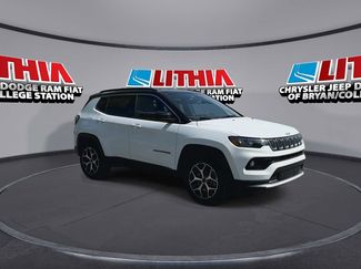 Used 2025 Jeep Compass Limited video 2