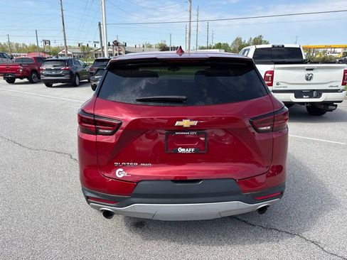 Used 2025 Chevrolet Blazer LT AWD/4WD image 6
