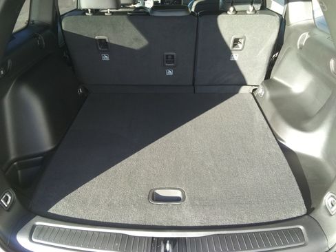 New 2025 Jeep Grand Cherokee Altitude AWD/4WD image 8