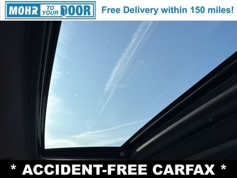 Used 2023 Toyota Sienna XSE image 28