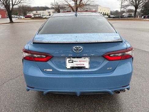 Used 2023 Toyota Camry SE image 4