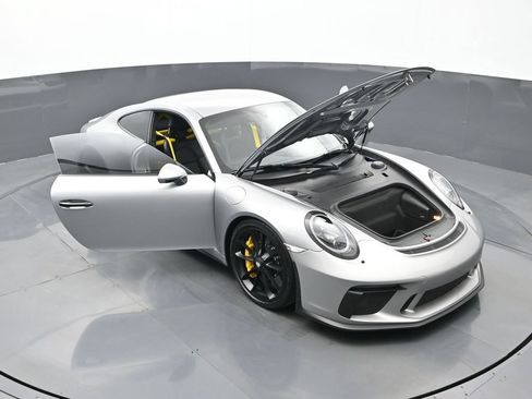 Used 2018 Porsche 911 GT3 RWD image 28