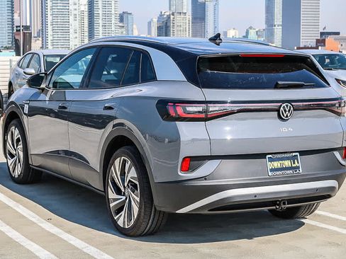 New 2025 Volkswagen ID.4 Pro S Plus image 9