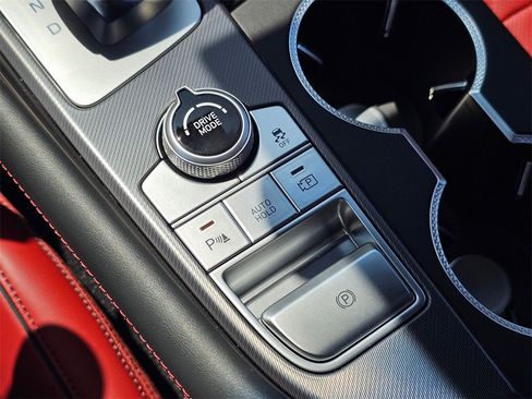 Used 2025 Genesis G70 3.3T Advanced w/ Sport Prestige Package image 31