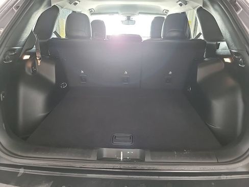 Used 2019 Jeep Cherokee Limited AWD/4WD image 12