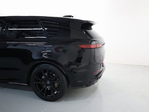 Used 2024 Land Rover Range Rover Sport AWD/4WD image 60