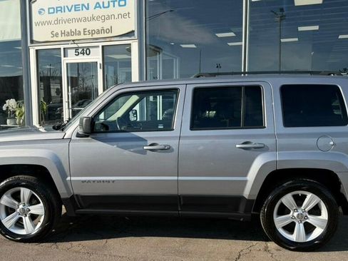 Used 2016 Jeep Patriot Latitude image 2
