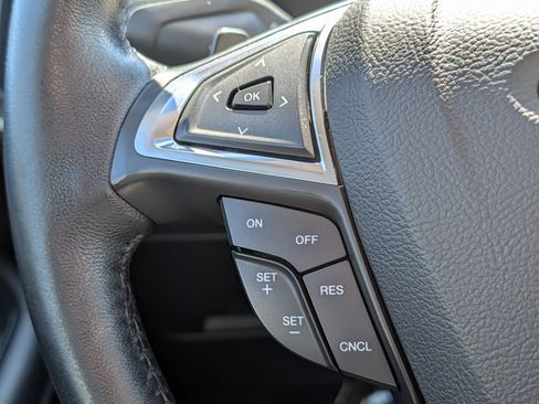Used 2018 Ford Edge SEL w/ Equipment Group 201A AWD/4WD image 27