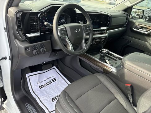 New 2025 Chevrolet Silverado 1500 RST w/ Max Trailering Package AWD/4WD image 11
