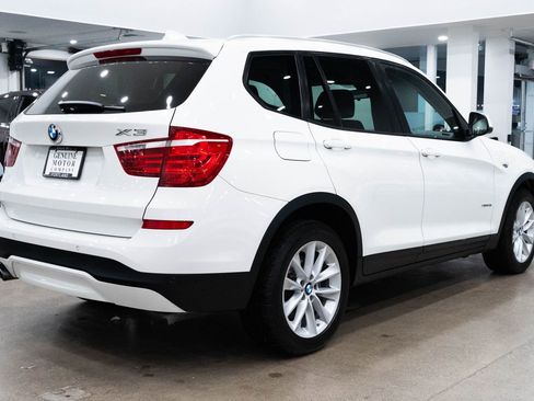 Used 2017 BMW X3 xDrive28i image 4