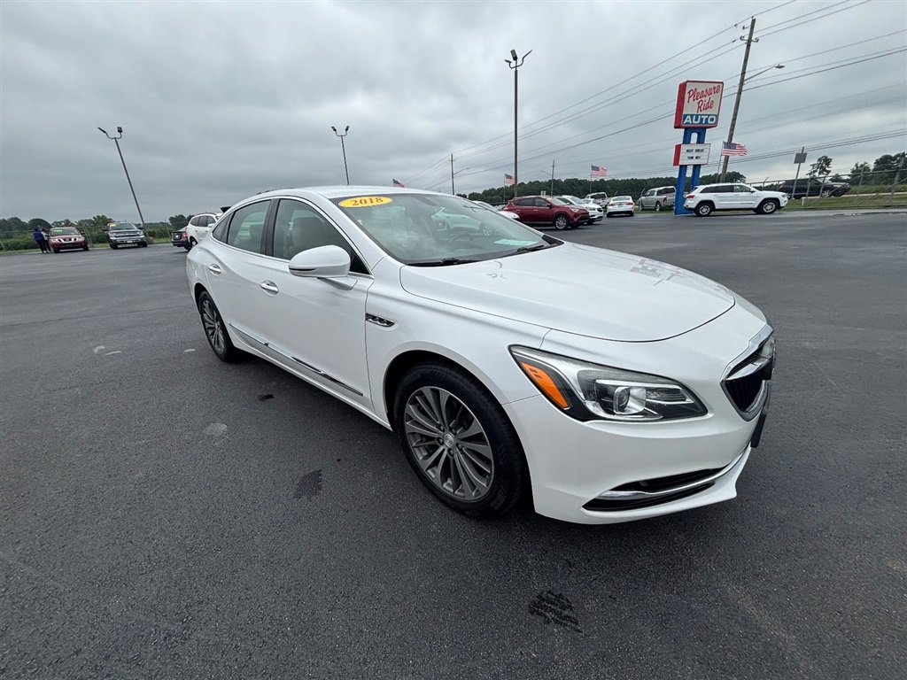 Used 2018 Buick LaCrosse Essence FWD image 9