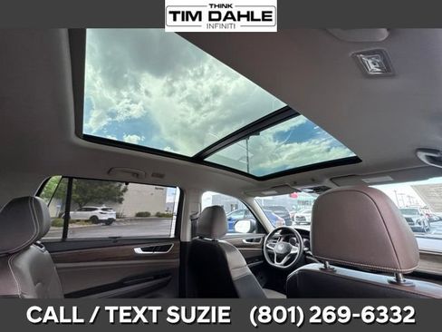 Used 2025 Volkswagen Atlas SEL AWD/4WD image 23