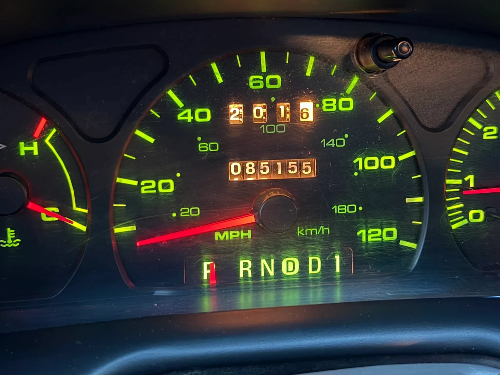 Used 2001 Ford Taurus SES FWD image 14