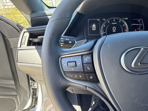Used 2025 Lexus ES 350 w/ Premium Package image 25