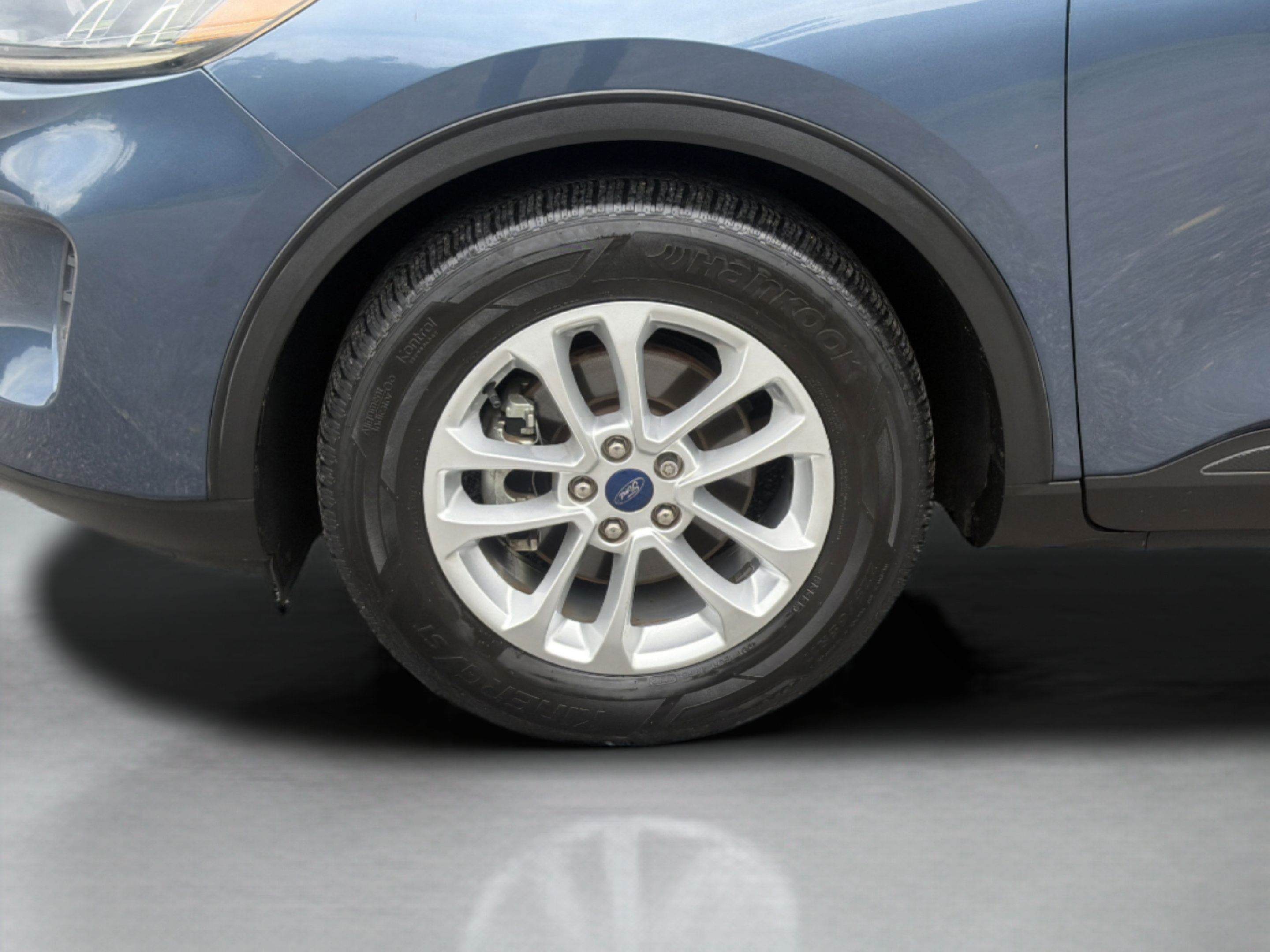 Used 2020 Ford Escape SE FWD image 29
