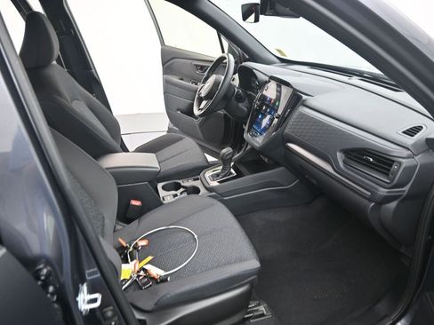 Used 2025 Subaru Forester Premium w/ Convenience Package #1 AWD/4WD image 19