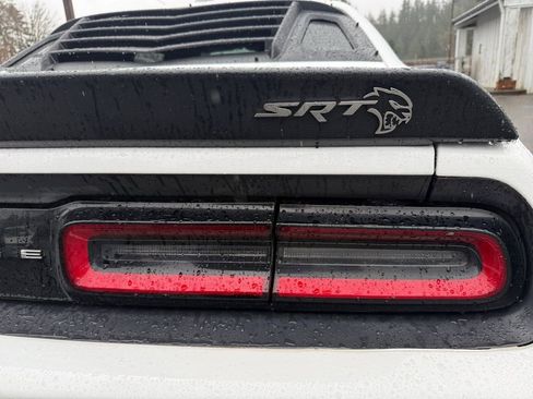 Used 2017 Dodge Challenger SRT Hellcat image 25