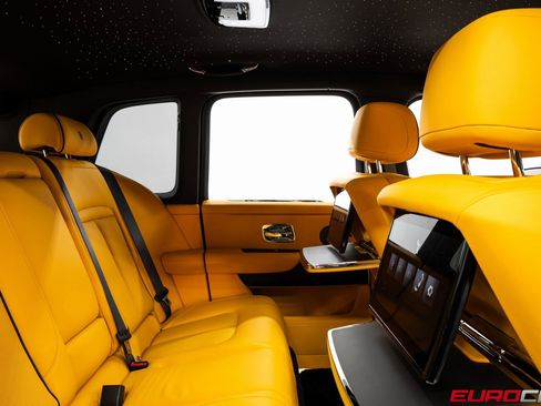 Used 2026 Rolls-Royce Cullinan image 52