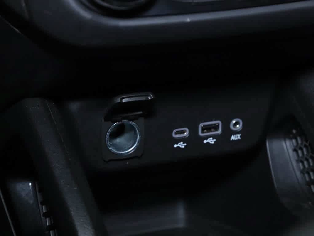 Used 2021 Chevrolet TrailBlazer LT w/ Convenience Package FWD image 27