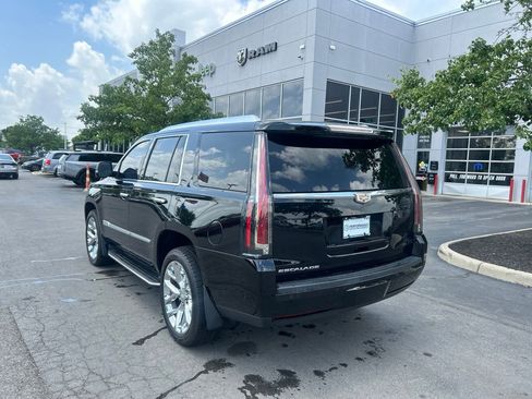 Used 2020 Cadillac Escalade Luxury AWD/4WD image 5