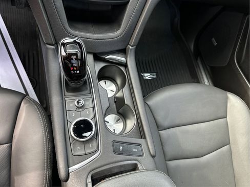 Certified 2024 Cadillac XT5 Premium Luxury image 17